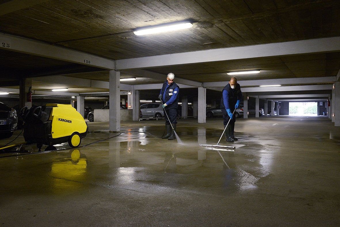 Nettoyage parking d'immeuble sous-sol et garages