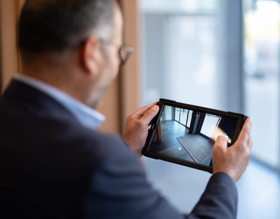 Le contrôle qualité des prestations de nettoyage réalisées par nos agents est contrôlé régulièrement par les Responsables de Secteur sur tablette numérique
