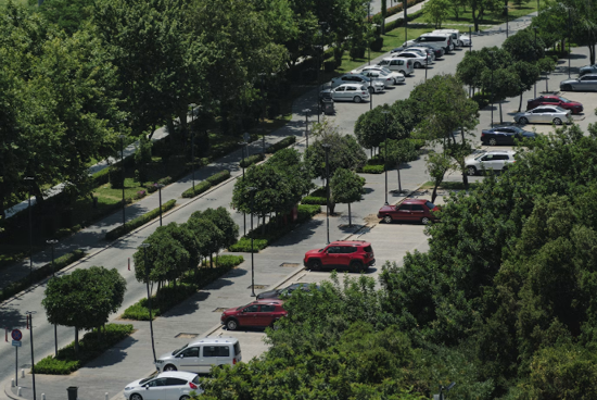 les parkings extérieurs de vos immeubles sont soumis à de nombreuses salissures, aux intempéries. L'été est la bonne période pour leur nettoyage en profondeur